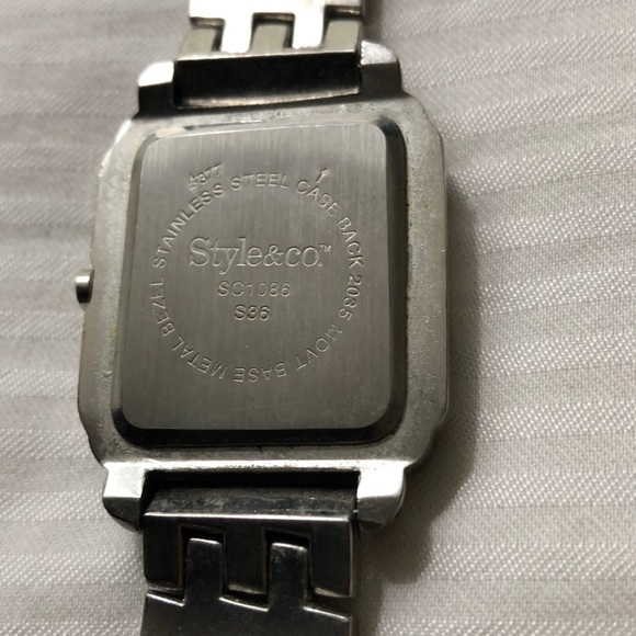 Style & co silver watch - Picture 3 of 3